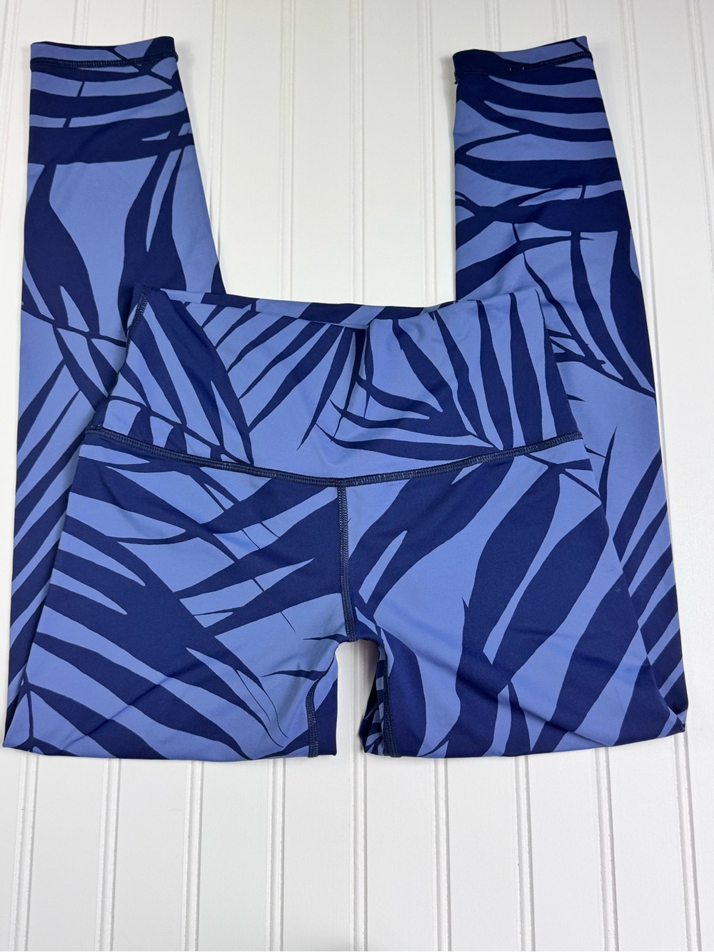 Aerie Blue Tropical Palm Print High Rise Cropped Leggings Medium Yoga Athleisure